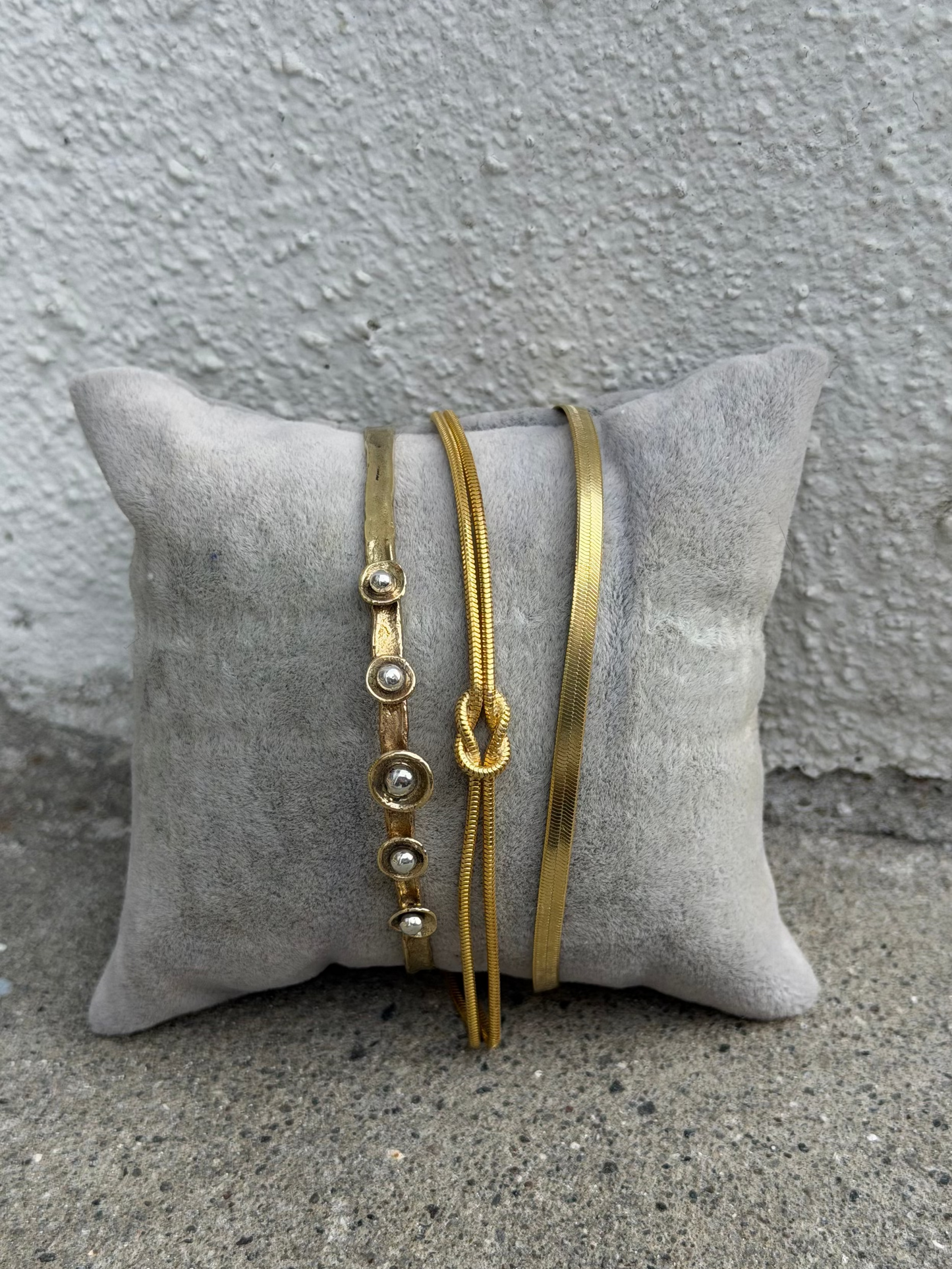Handcrafted Bracelet with Silver Stones Naturally Composed